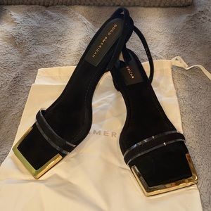 Good American The Standout Square Toe Sandal